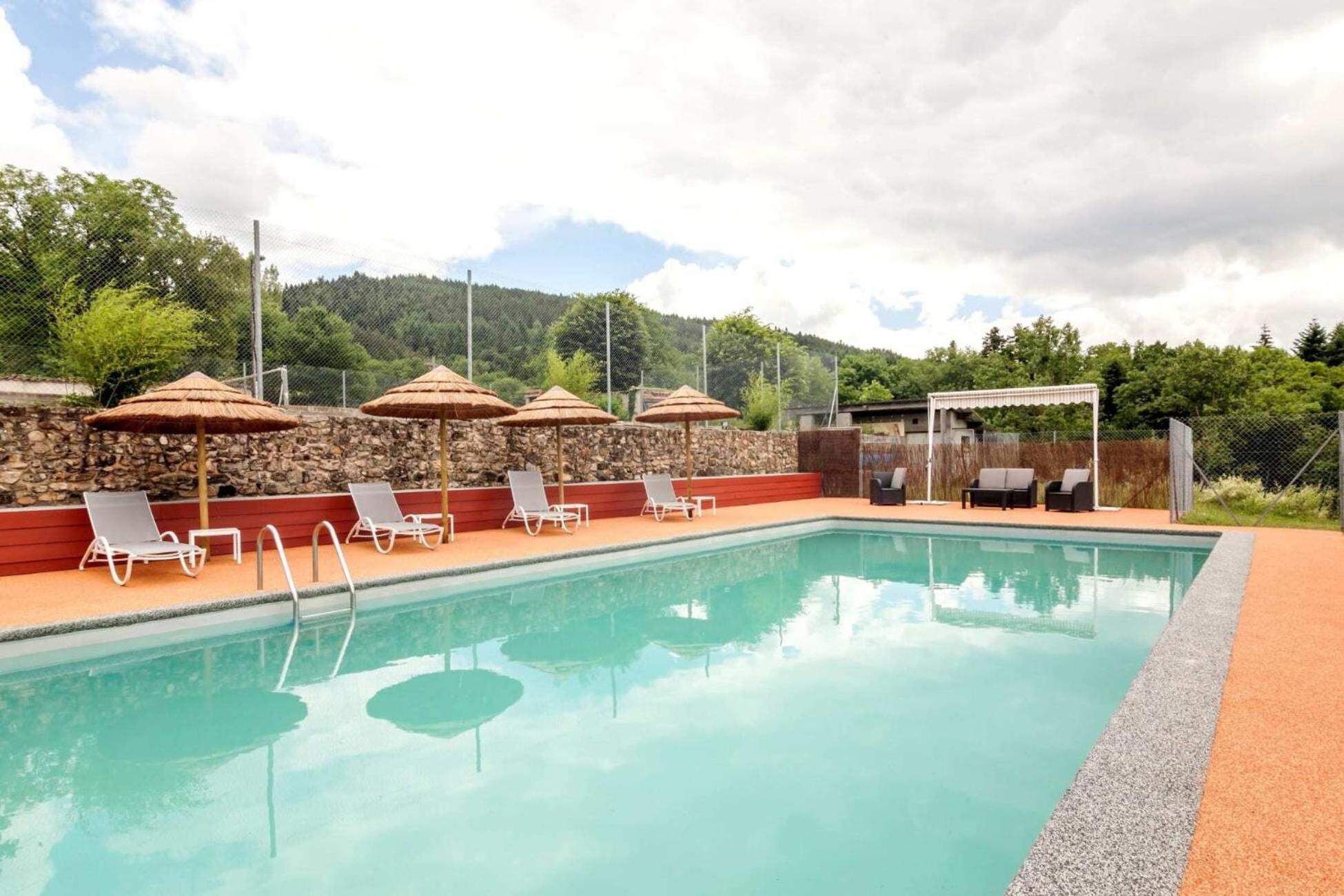 Hotel Domaine Le Prieure Chaumont-le-Bourg Exteriér fotografie