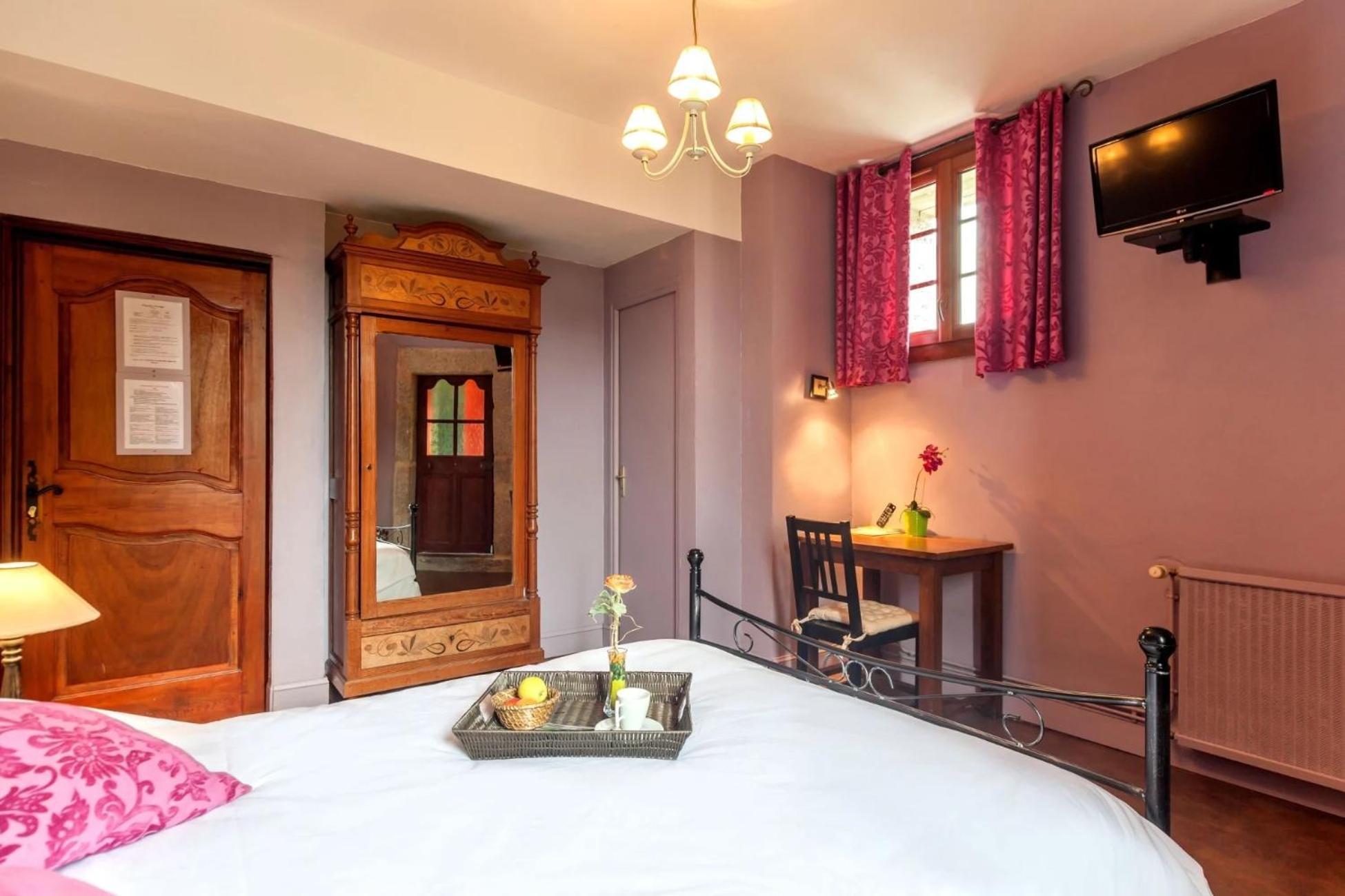 Hotel Domaine Le Prieure Chaumont-le-Bourg Pokoj fotografie