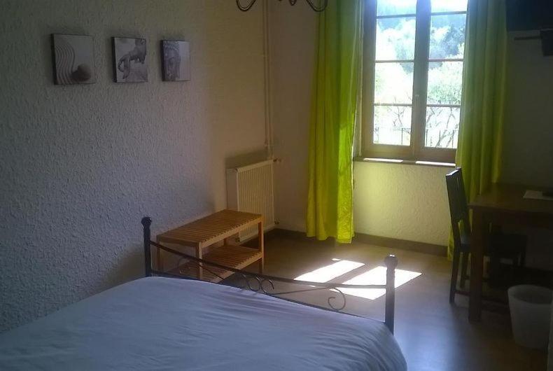 Hotel Domaine Le Prieure Chaumont-le-Bourg Pokoj fotografie